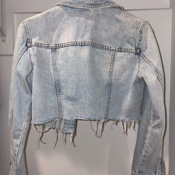 Zara Cropped Denim Jacket XS Light Wash Fitted Classic Jean Jacket - Picture 3 of 6